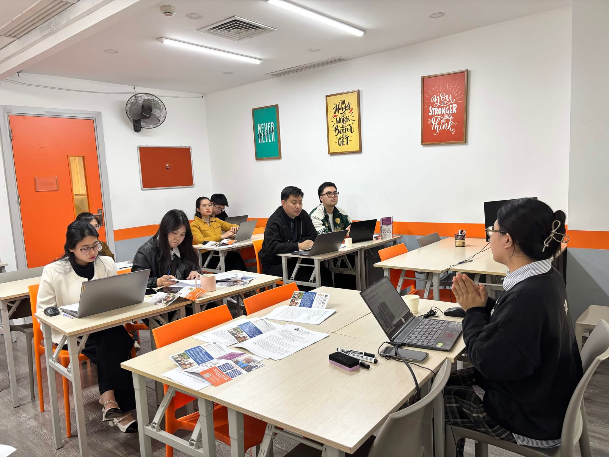 Hợp tác doanh nghiệp